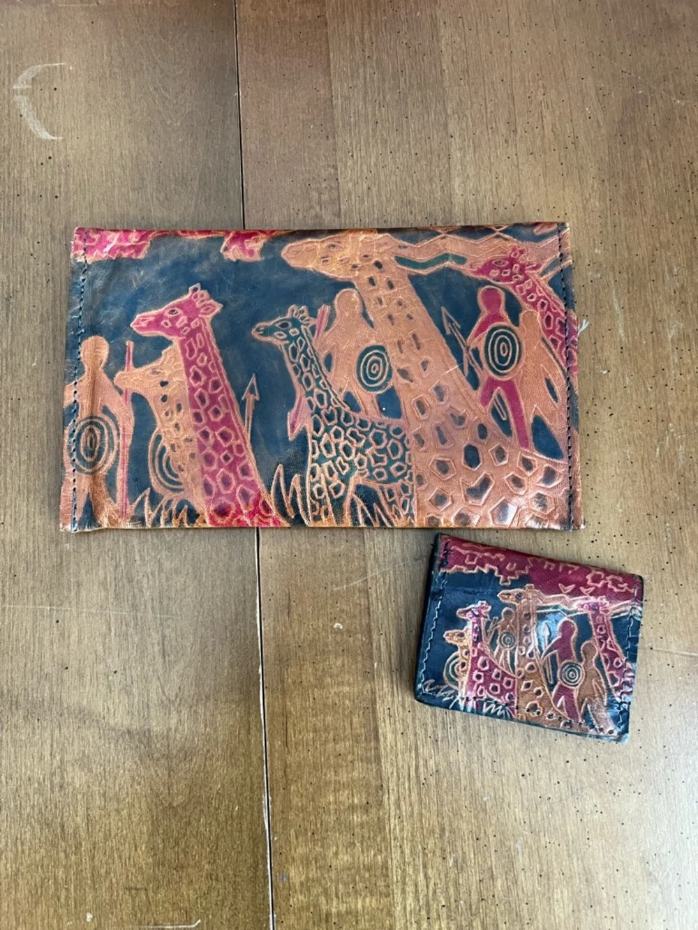 Genuine Leather Boho Tribal‎ Artistic Giraffe Print Clutch and Coin purse Set